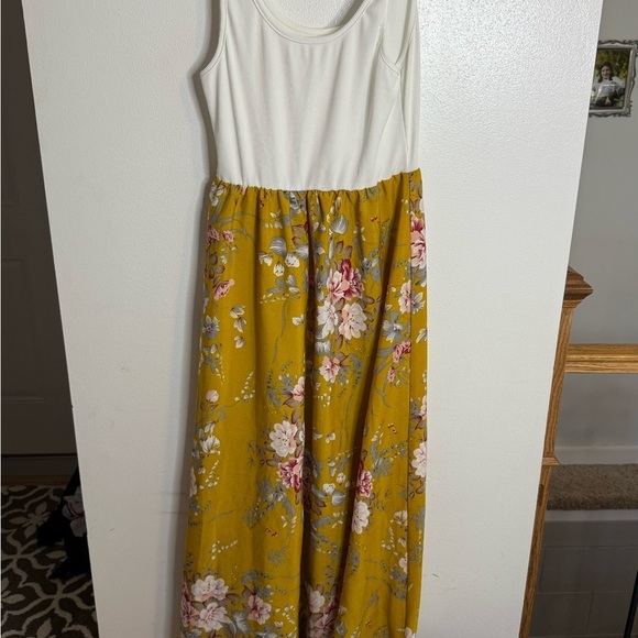 None Dresses & Skirts - White and Yellow Casual Maxi Sundress